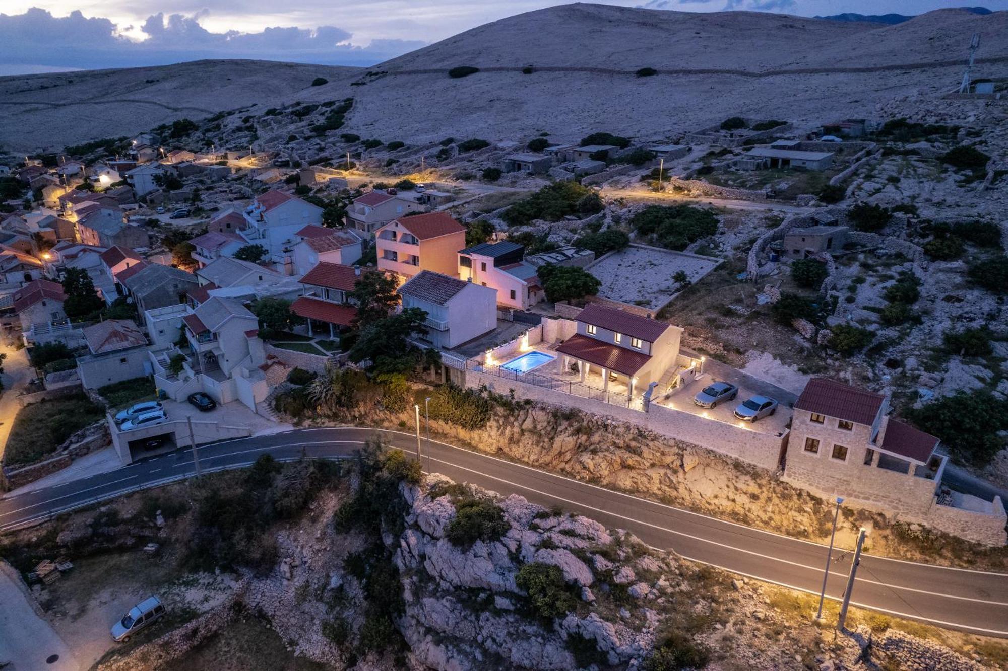 Villa Kamia With Private Heated Pool And Electric Vehicle Adapter Зубовичі Екстер'єр фото