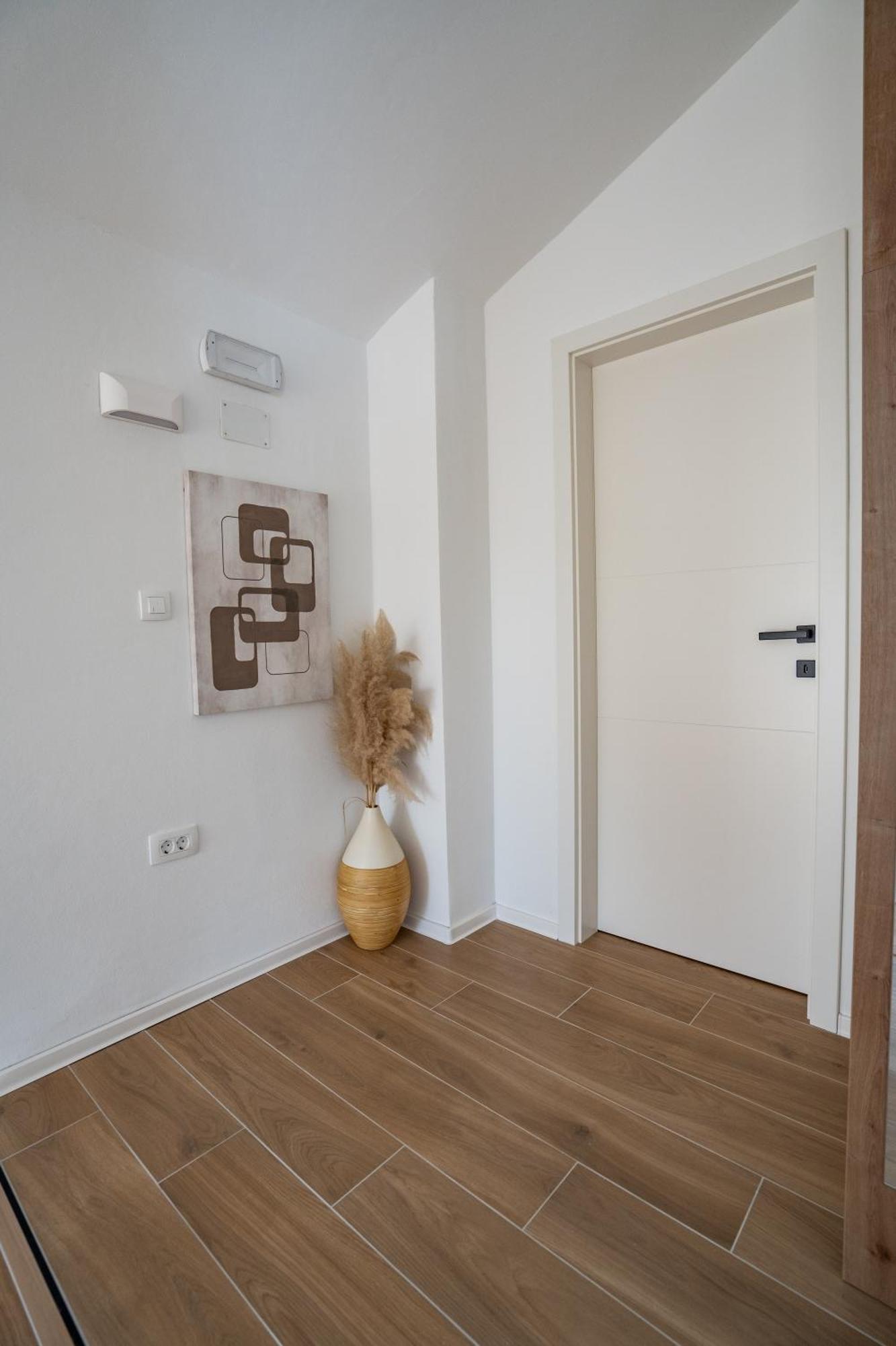 Villa Kamia With Private Heated Pool And Electric Vehicle Adapter Зубовичі Екстер'єр фото