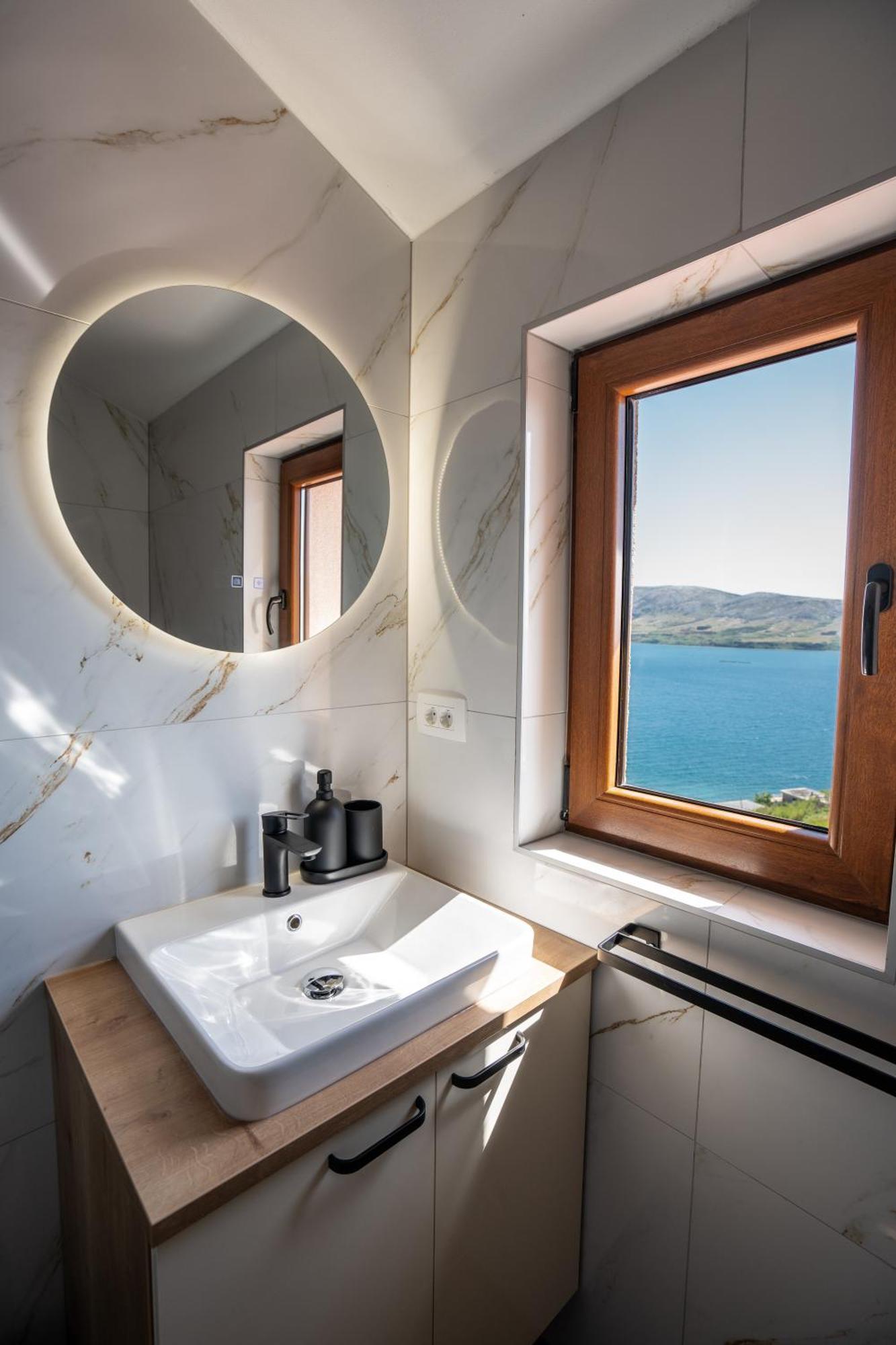 Villa Kamia With Private Heated Pool And Electric Vehicle Adapter Зубовичі Екстер'єр фото