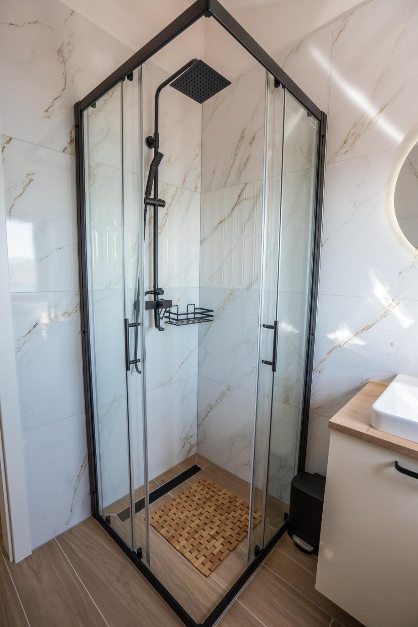 Villa Kamia With Private Heated Pool And Electric Vehicle Adapter Зубовичі Екстер'єр фото