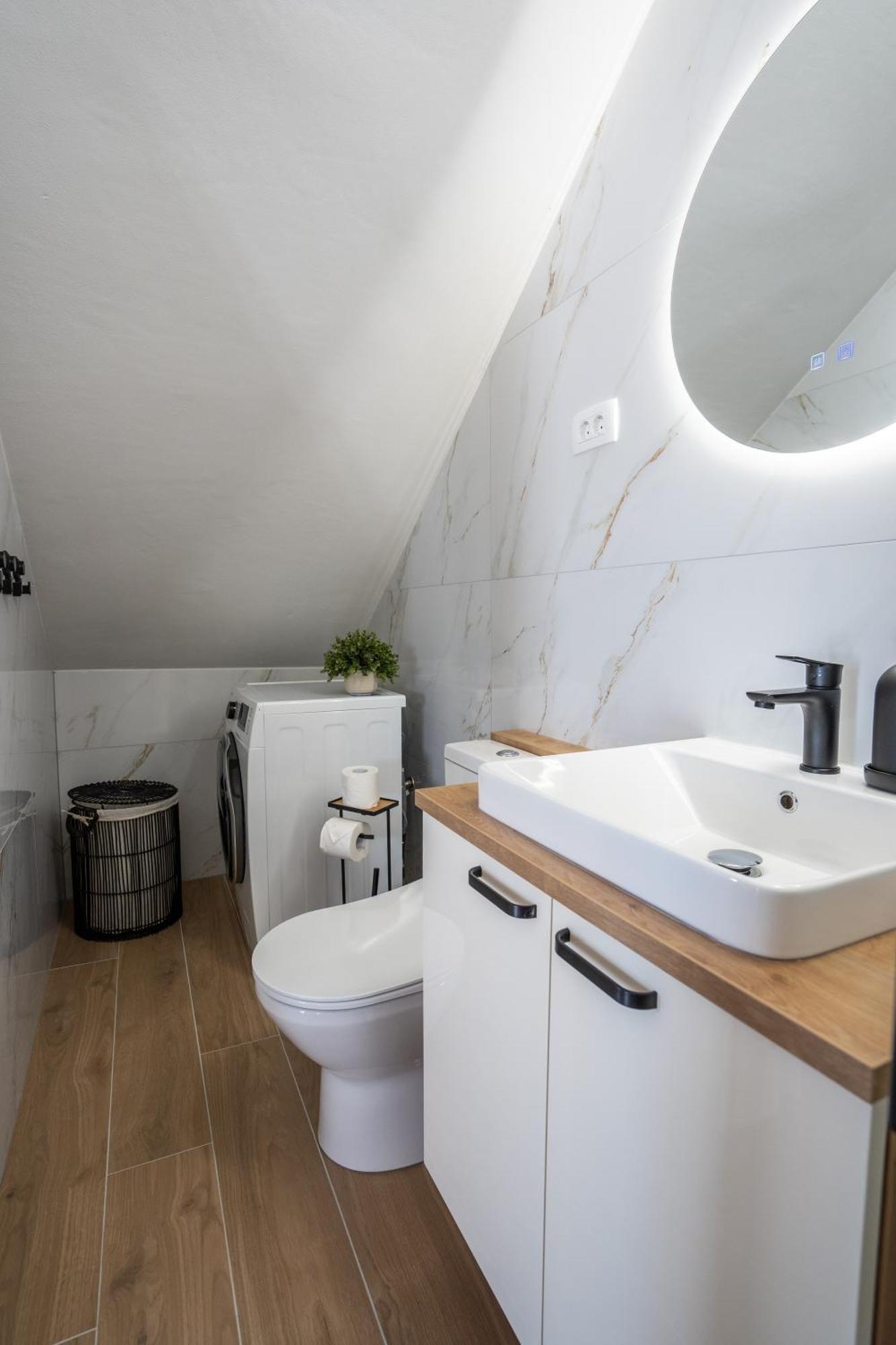 Villa Kamia With Private Heated Pool And Electric Vehicle Adapter Зубовичі Екстер'єр фото